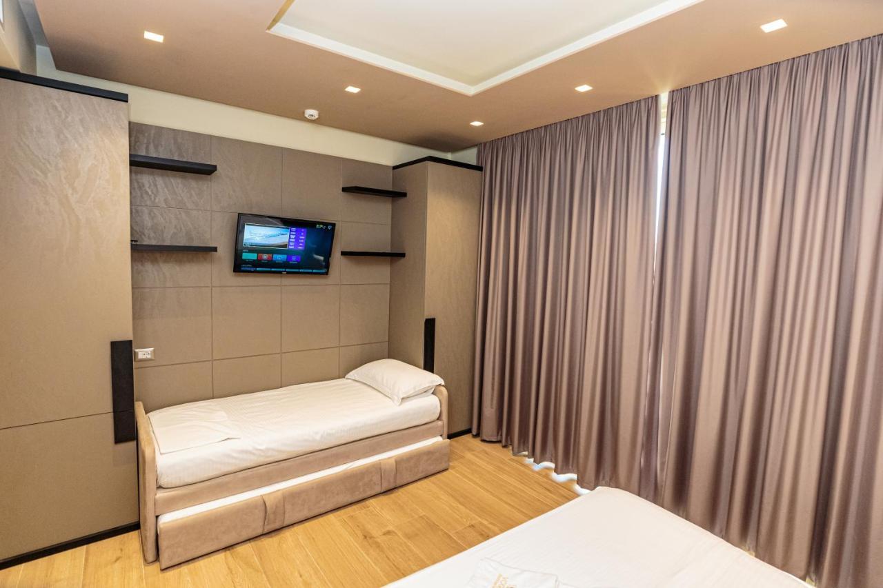 Vogue Boutique Hotel Vlorë Exteriör bild