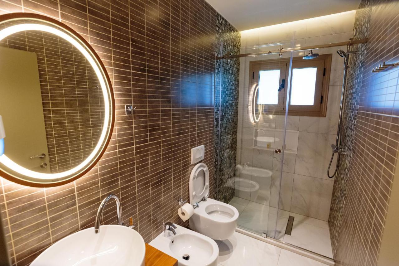 Vogue Boutique Hotel Vlorë Exteriör bild